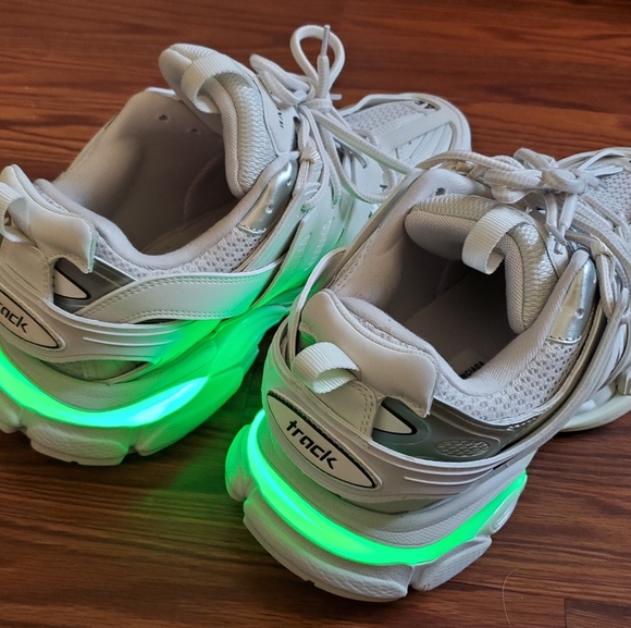 Balenciaga Track 3.0 LED 45 US 12 - Picture 7 of 8